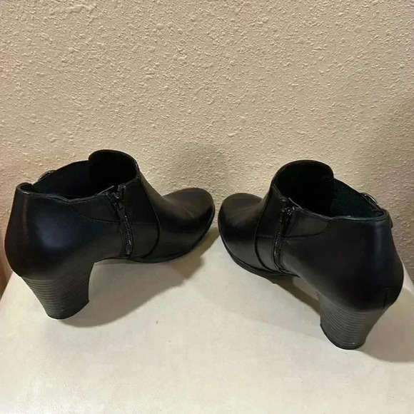 Croft and Barrow ankle boots size 8.5 - Picture 4 of 6